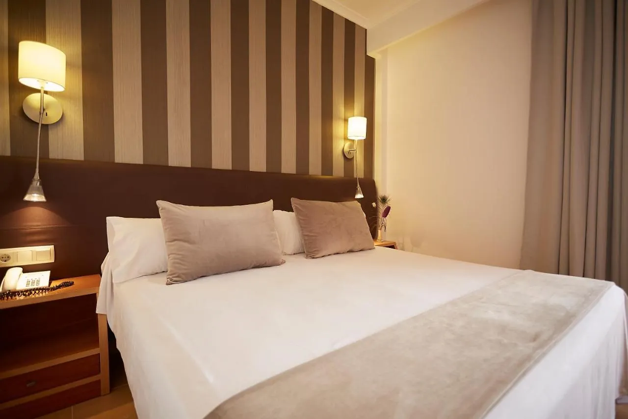 Invisa Hotel La Cala (Adults Only) Santa Eularia des Riu
