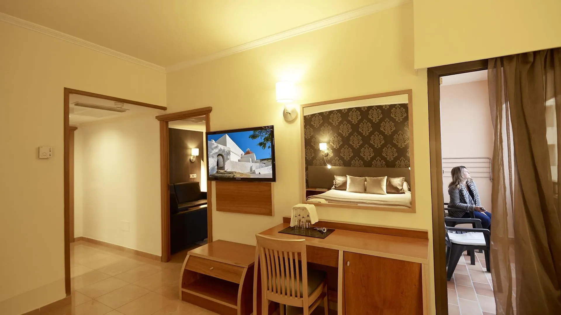 Invisa Hotel La Cala (Adults Only) Santa Eularia des Riu 4*,